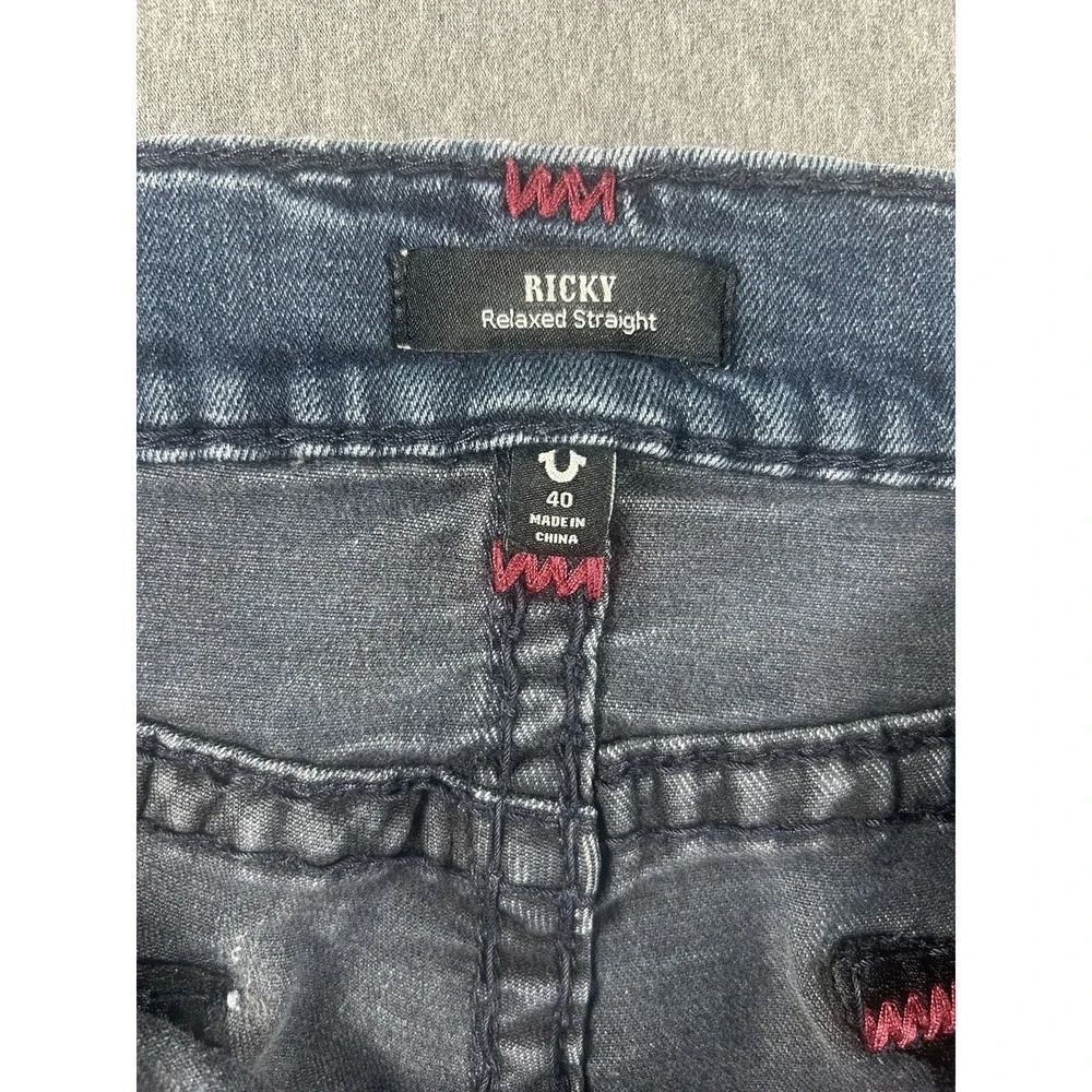 True Religion Ricky Relaxed Straight Jeans with Red‎ Contrast Stitching Size 40